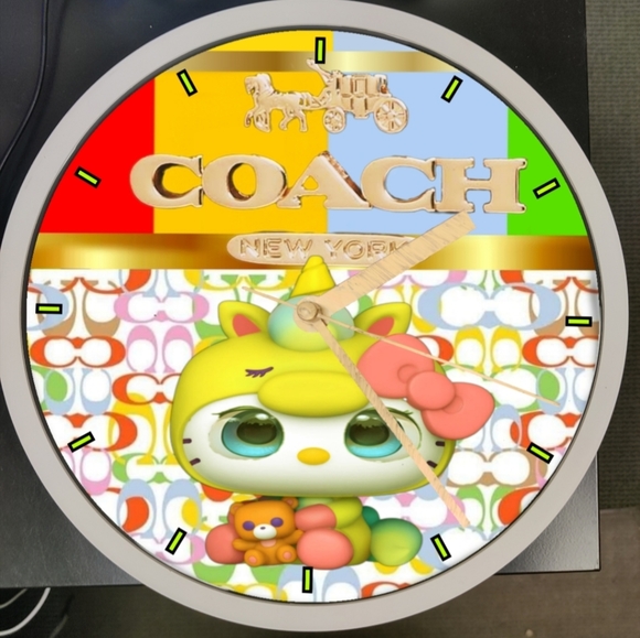 Kitty Coach led lights clock personalized - Picture 4 of 4